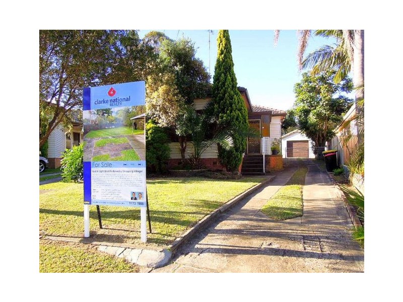 11 SIMMONS ST, Revesby NSW 2212