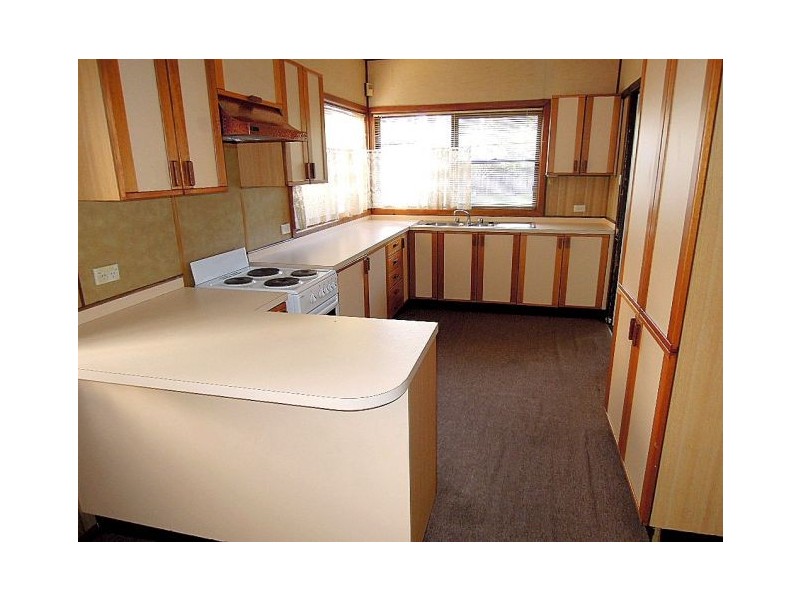 11 SIMMONS ST, Revesby NSW 2212