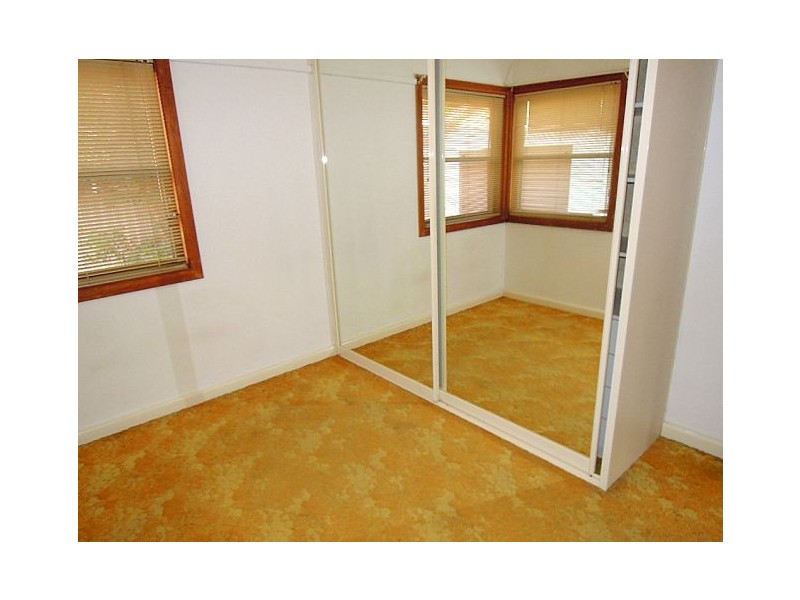 11 SIMMONS ST, Revesby NSW 2212