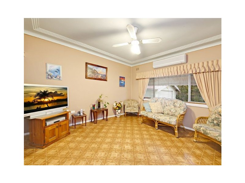 109 HORSLEY RD, Panania NSW 2213