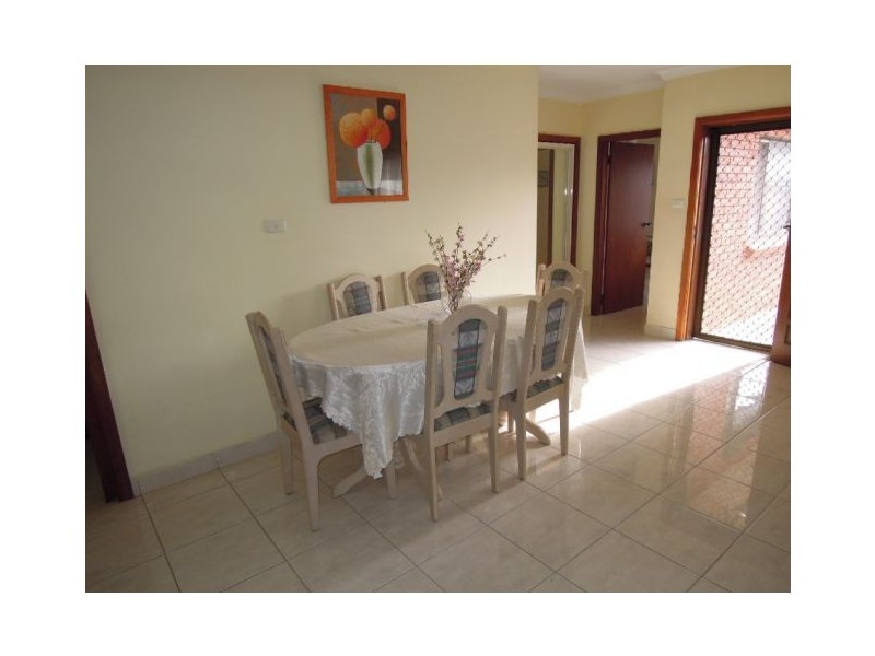 15 BURNS RD, Picnic Point NSW 2213