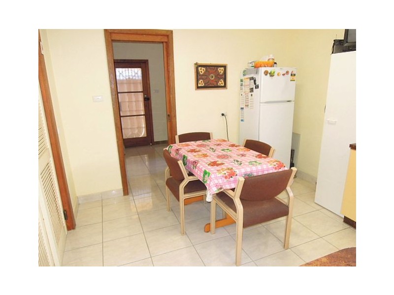 15 BURNS RD, Picnic Point NSW 2213