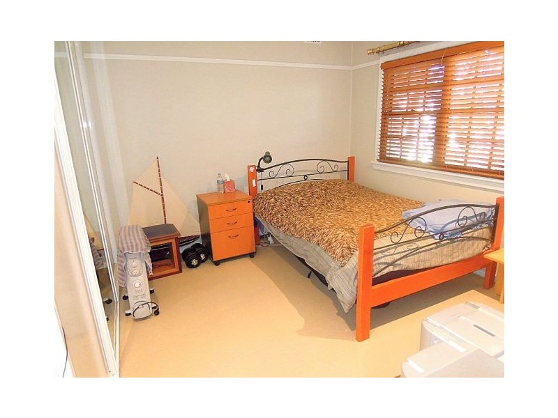 2 Burtenshaw St, Panania NSW 2213