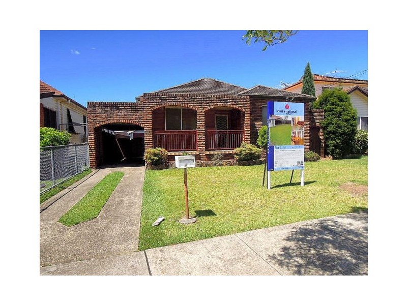 11 Sherlock Ave, Panania NSW 2213