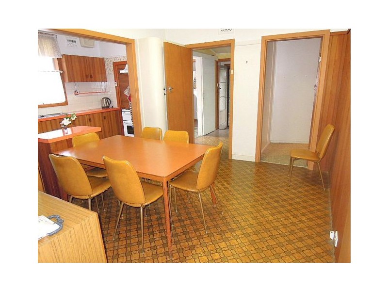 11 Sherlock Ave, Panania NSW 2213