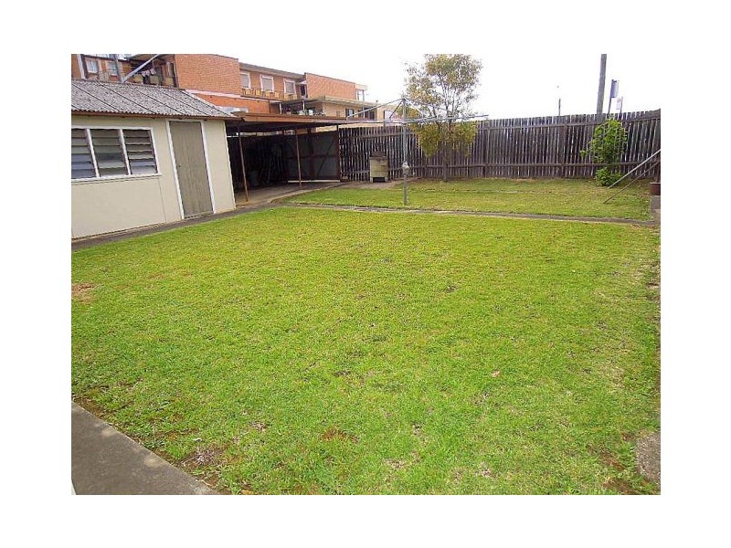 11 Sherlock Ave, Panania NSW 2213