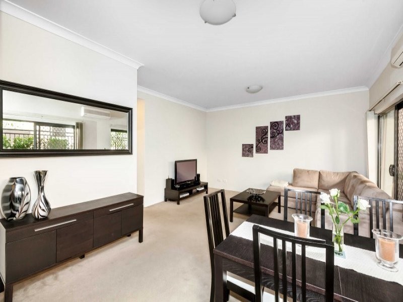 2/45 Eastbourne Road, Homebush West NSW 2140