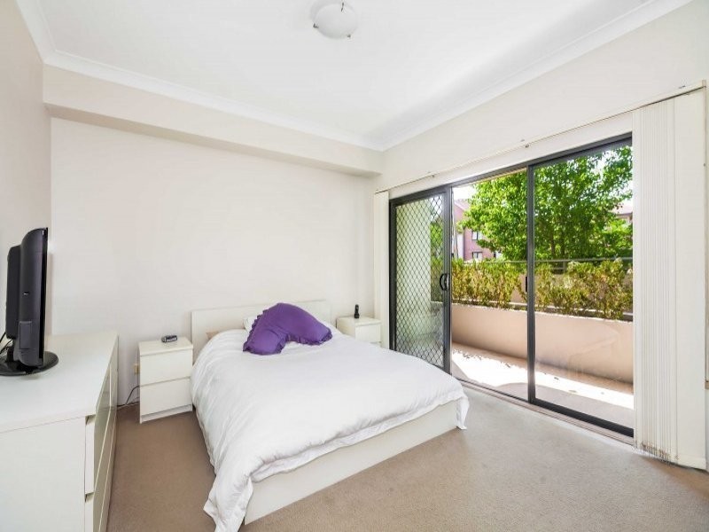 2/45 Eastbourne Road, Homebush West NSW 2140