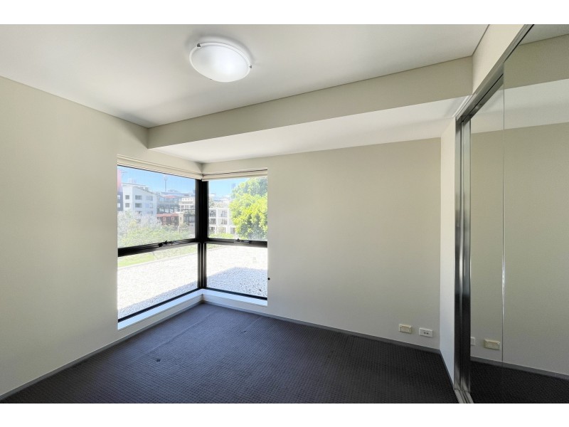 702/25 Refinery Drive, Pyrmont NSW 2009