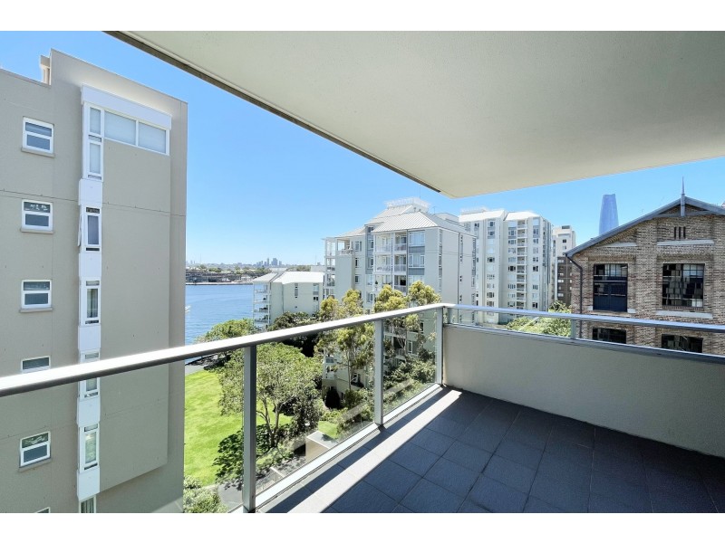 702/25 Refinery Drive, Pyrmont NSW 2009
