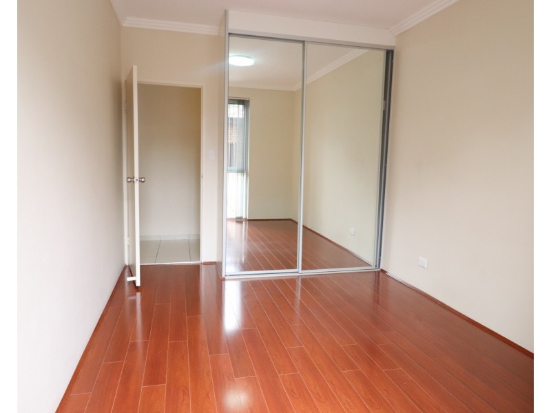 1/8-10 Bembridge Street, Carlton NSW 2218