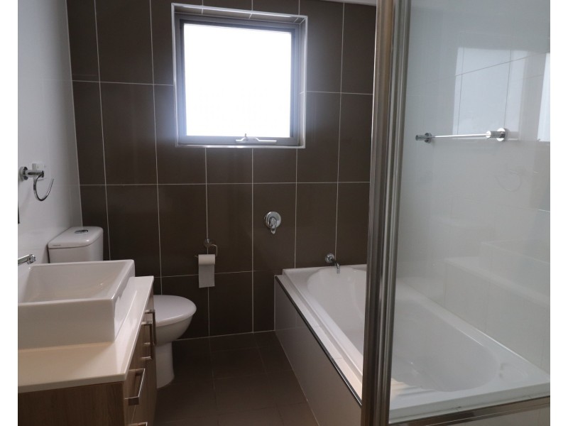 1/8-10 Bembridge Street, Carlton NSW 2218