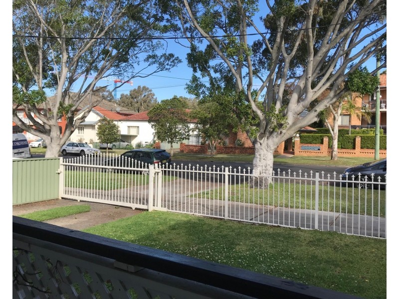69 Leylands Parade, Belmore NSW 2192