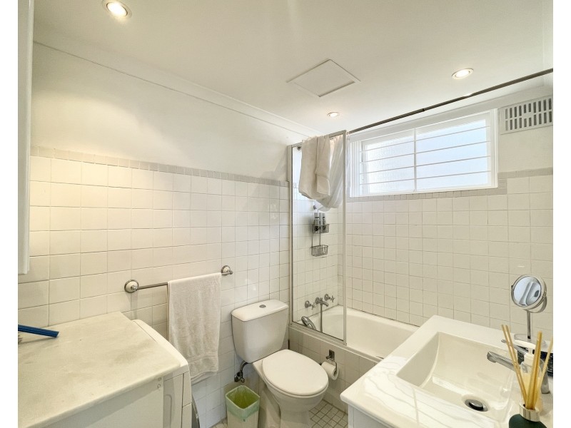 21/17 East Crescent Street, Mcmahons Point NSW 2060