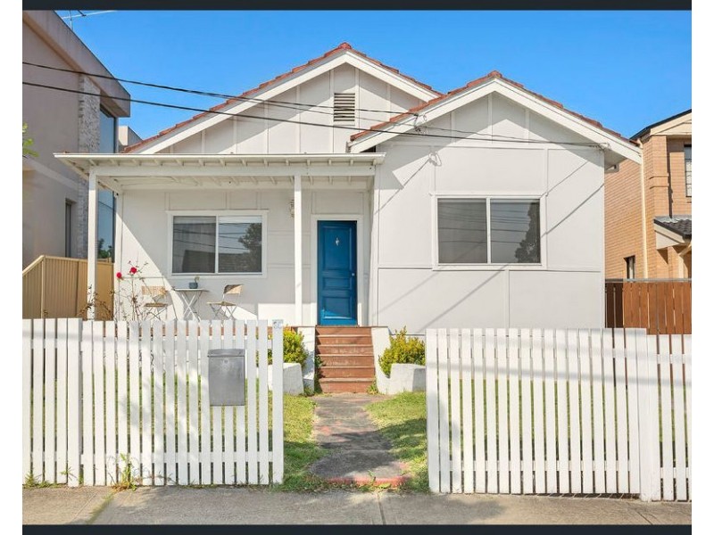 30 Flinders Road, Earlwood NSW 2206