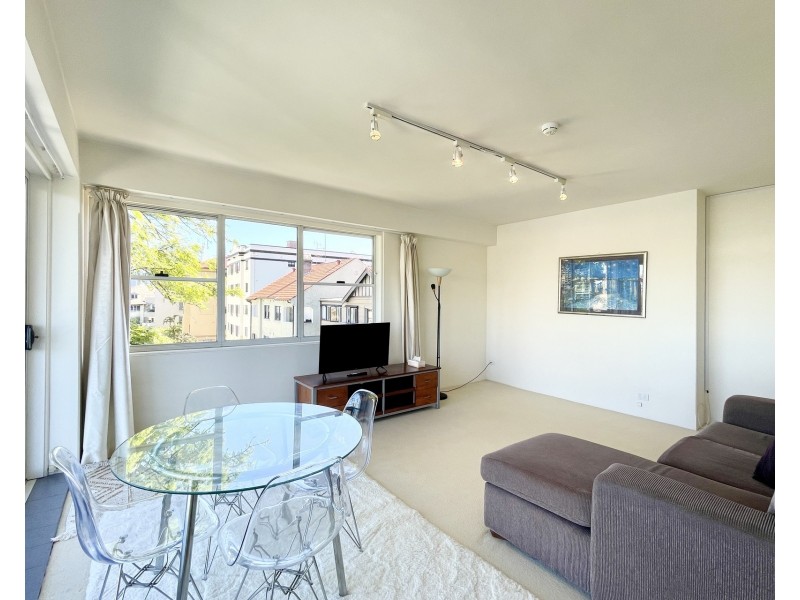 21/17 East Crescent Street, Mcmahons Point NSW 2060