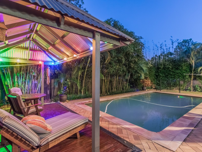 19 Mitchell Avenue, Molendinar QLD 4214