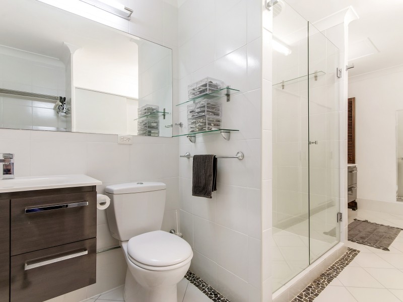 19 Mitchell Avenue, Molendinar QLD 4214