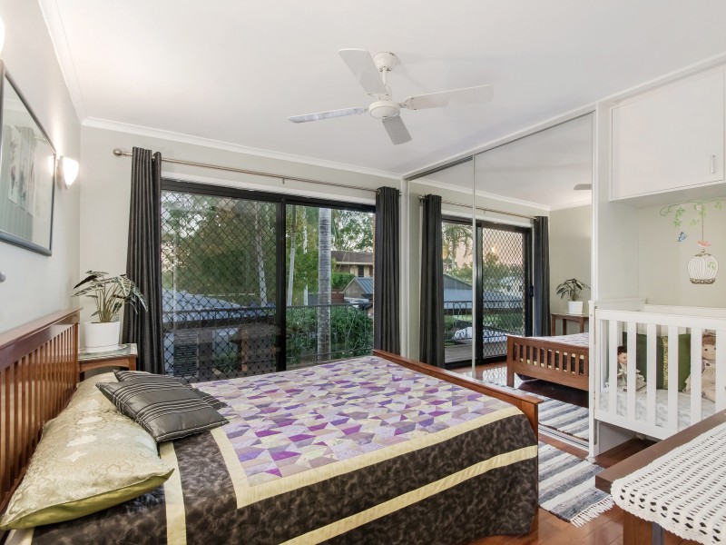 19 Mitchell Avenue, Molendinar QLD 4214