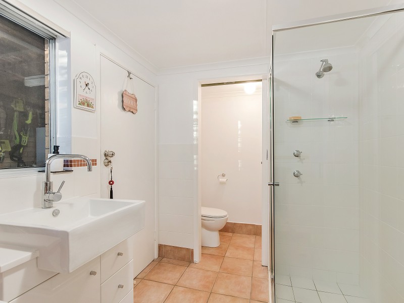 19 Mitchell Avenue, Molendinar QLD 4214