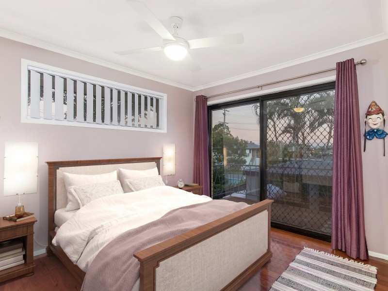 19 Mitchell Avenue, Molendinar QLD 4214