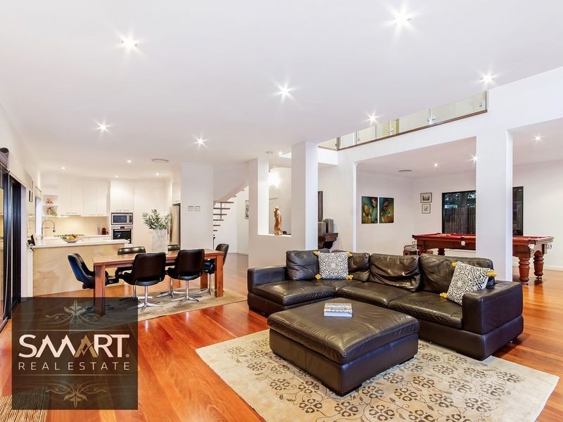 53 Amalfi Drive, Isle Of Capri QLD 4217