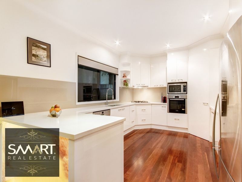 53 Amalfi Drive, Isle Of Capri QLD 4217