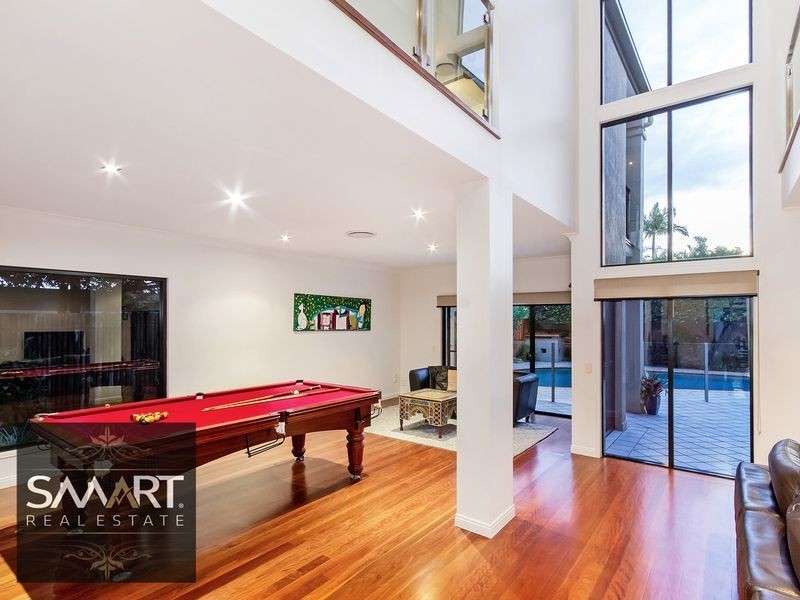 53 Amalfi Drive, Isle Of Capri QLD 4217