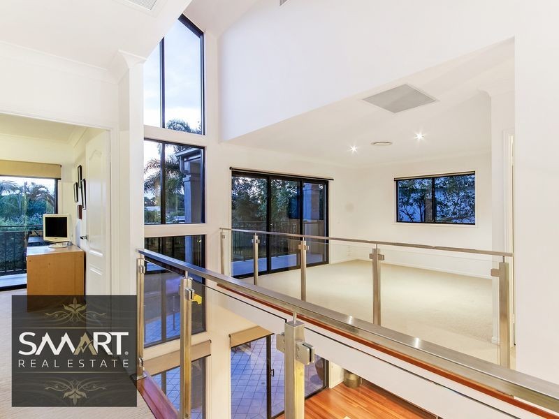 53 Amalfi Drive, Isle Of Capri QLD 4217