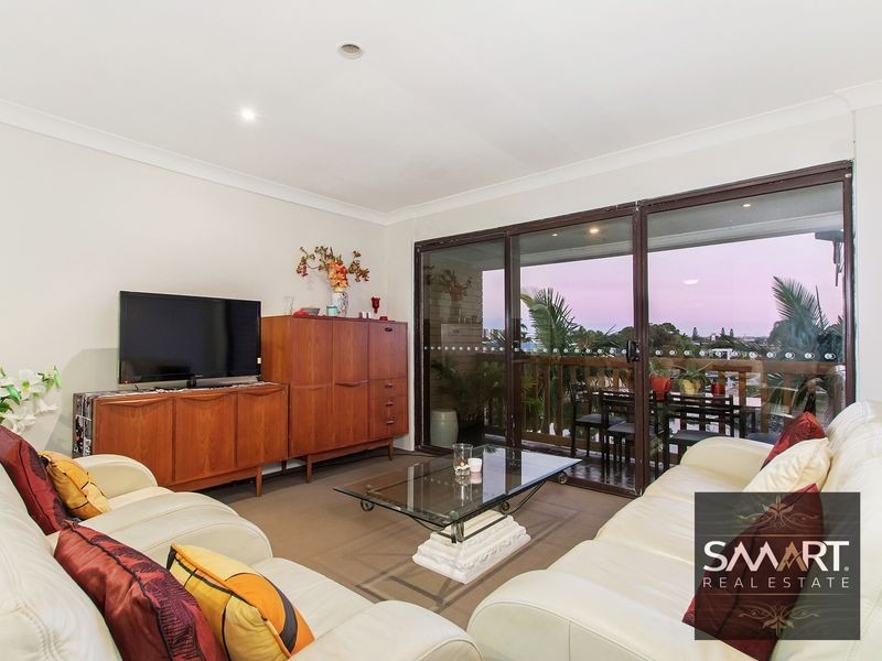 10/18-20 Sunshine Boulevard, Broadbeach Waters QLD 4218