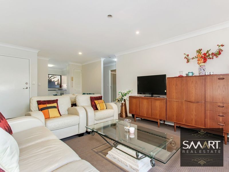 10/18-20 Sunshine Boulevard, Broadbeach Waters QLD 4218