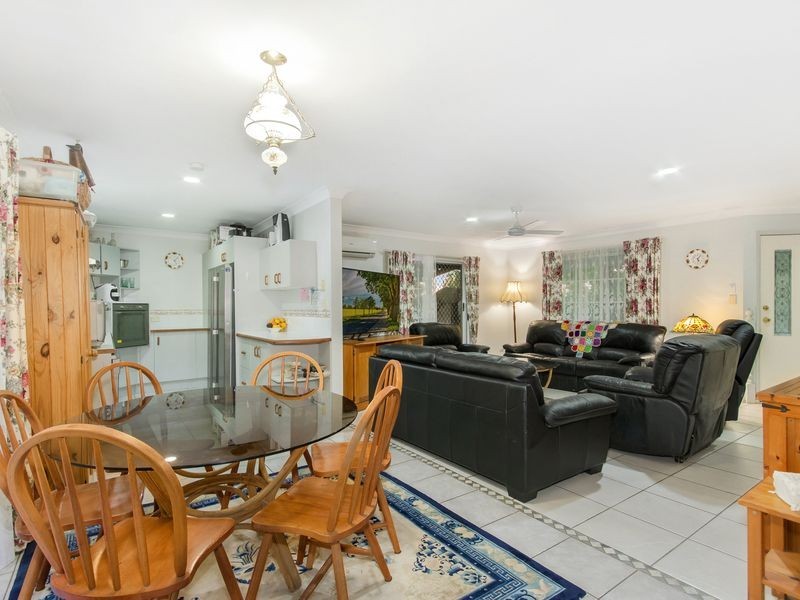 36 Paddington Drive, Carrara QLD 4211