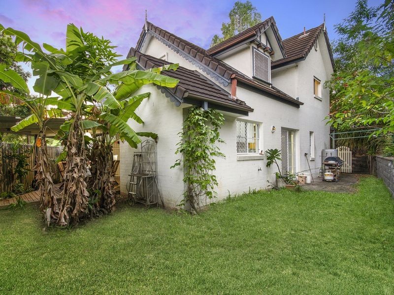 36 Paddington Drive, Carrara QLD 4211
