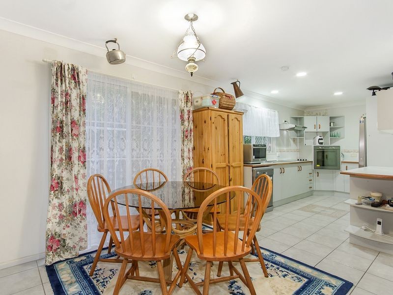 36 Paddington Drive, Carrara QLD 4211