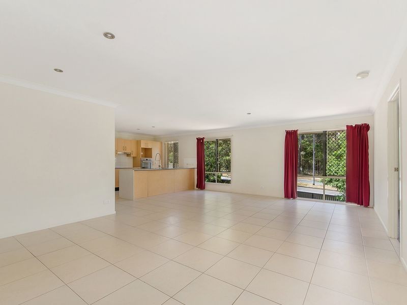 1 Irwin Street, Parkwood QLD 4214