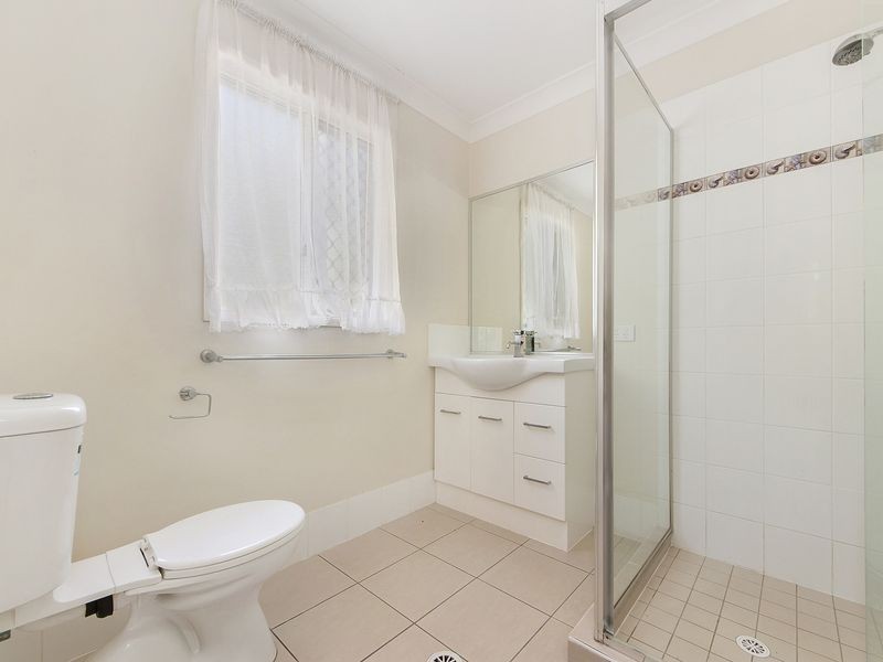 1 Irwin Street, Parkwood QLD 4214