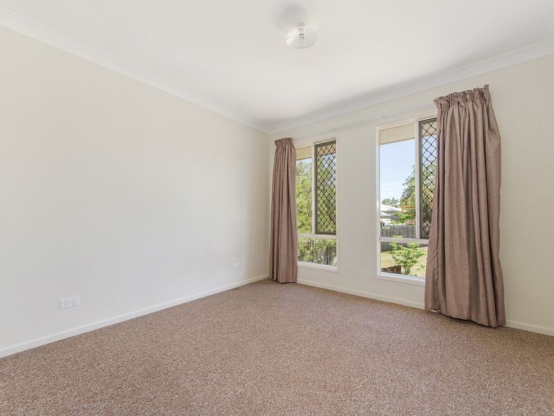 1 Irwin Street, Parkwood QLD 4214