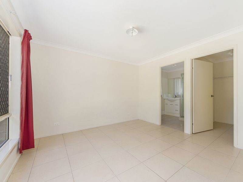 1 Irwin Street, Parkwood QLD 4214