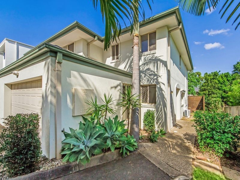 3/50 Blake Street, Southport QLD 4215