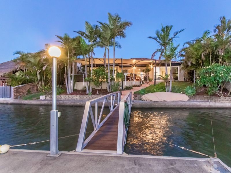 108 Sundance Way, Runaway Bay QLD 4216