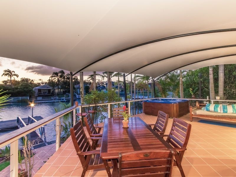 108 Sundance Way, Runaway Bay QLD 4216
