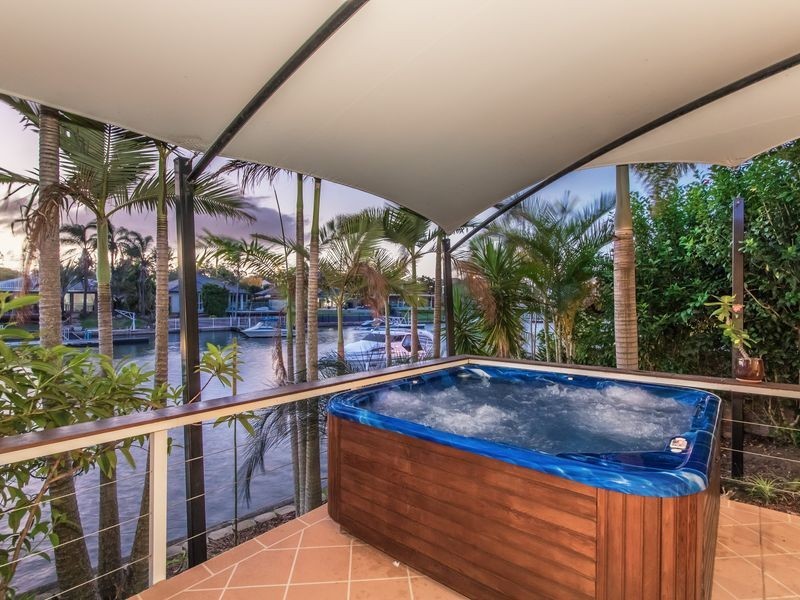 108 Sundance Way, Runaway Bay QLD 4216