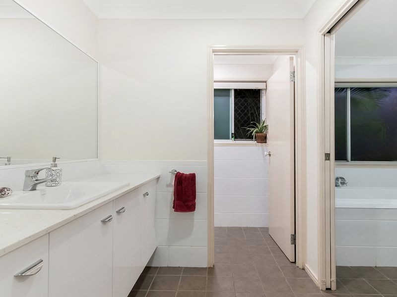 108 Sundance Way, Runaway Bay QLD 4216