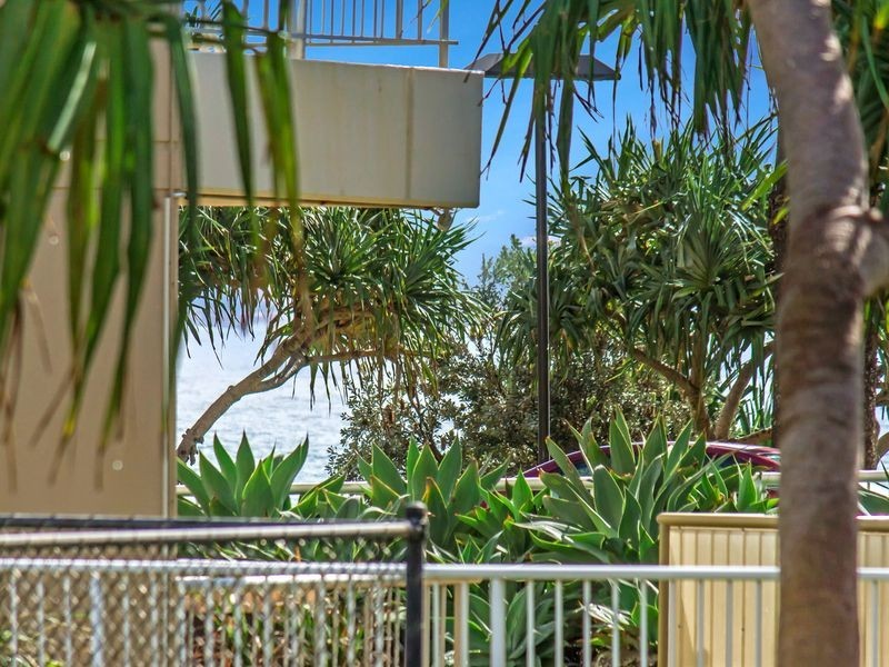 3/24 Eden Avenue, Rainbow Bay QLD 4225