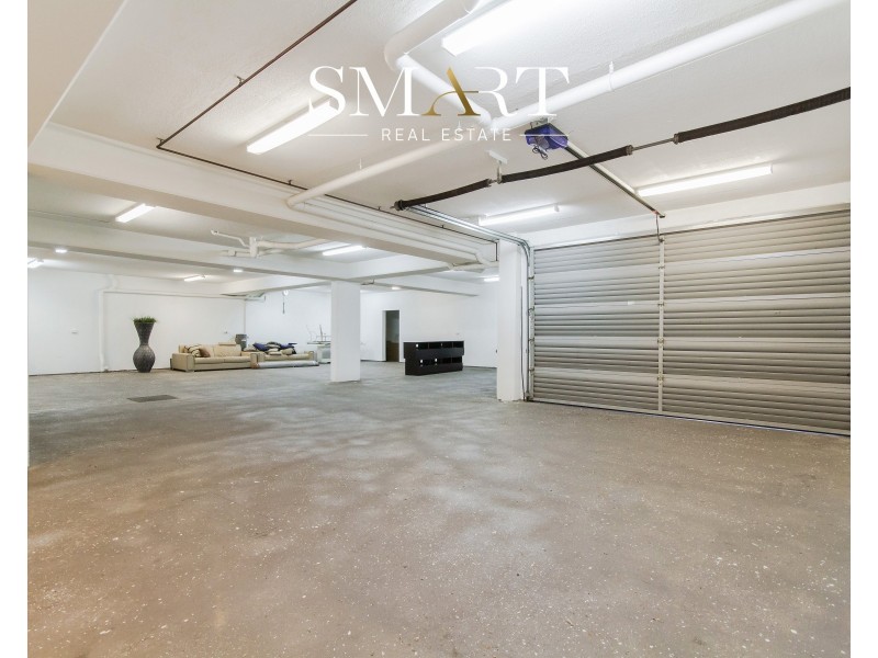 3028 The Boulevarde, Benowa QLD 4217