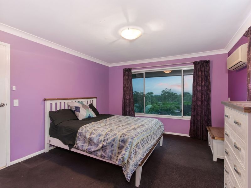 4 Harneil Place, Carrara QLD 4211