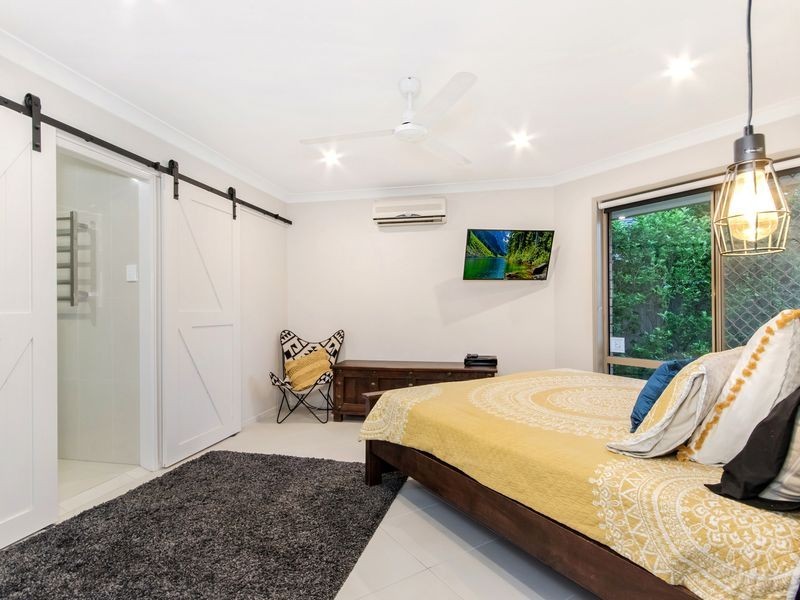 62 Kawana Crescent, Ashmore QLD 4214