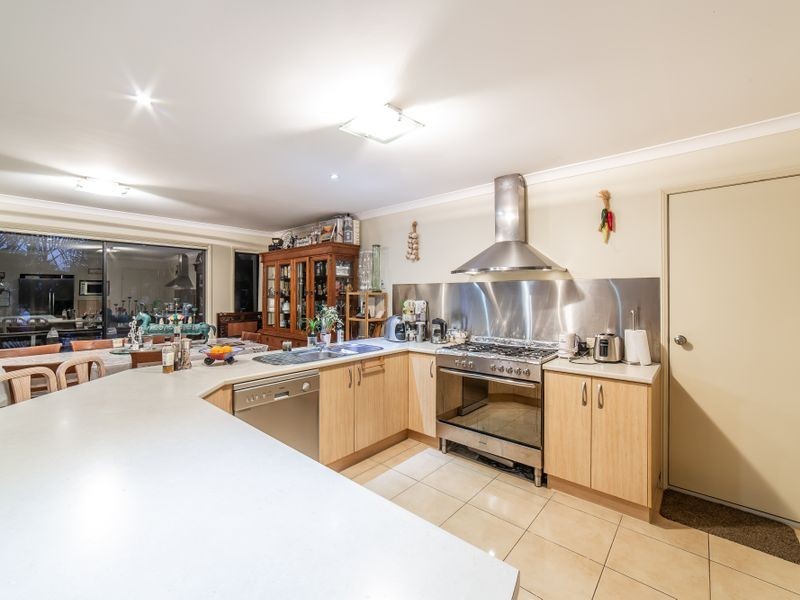 1 Harvil Road, Molendinar QLD 4214