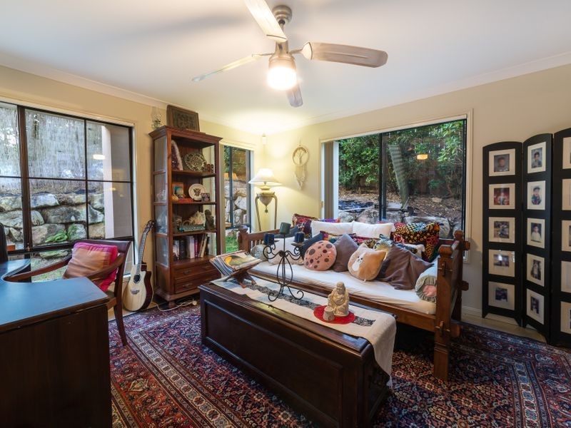 1 Harvil Road, Molendinar QLD 4214