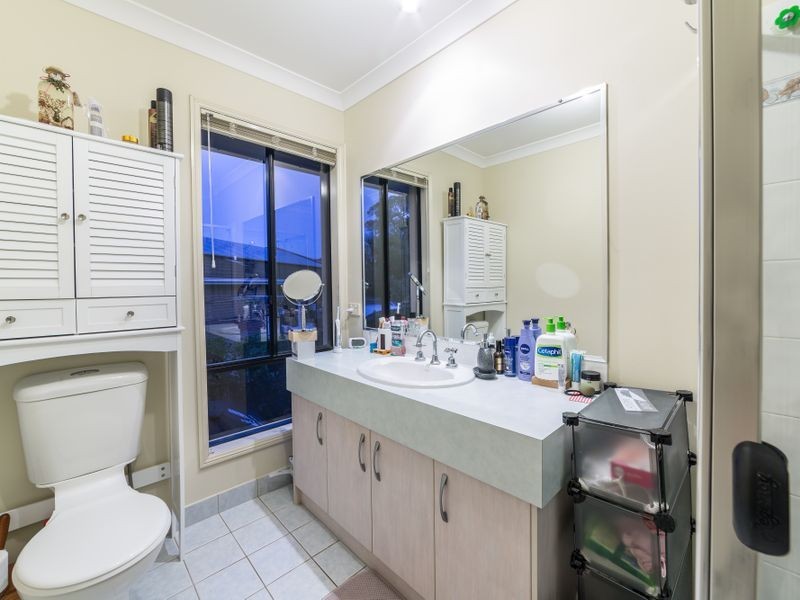 1 Harvil Road, Molendinar QLD 4214